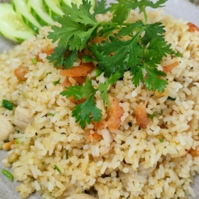 Cơm chiên cá mặn