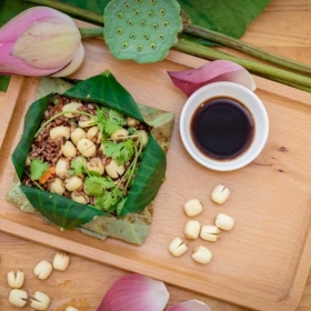 Cơm chiên hạt sen