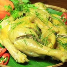 Gà hấp lá chanh + xôi