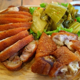 Giò heo chiên muối