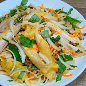 Gỏi gà xé phay