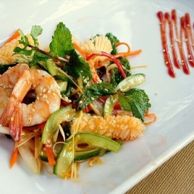 Gỏi hải sản thái lan