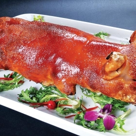 Heo sữa quay bánh bao