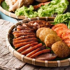 Heo sữa xôi chiên