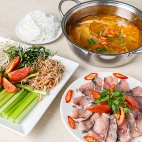 Lẩu cá chép giòn