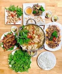 Lẩu gà lá é
