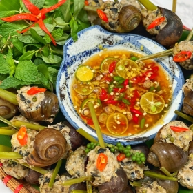 Ốc bươu nhồi thịt