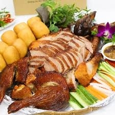 Vịt quay bánh bao